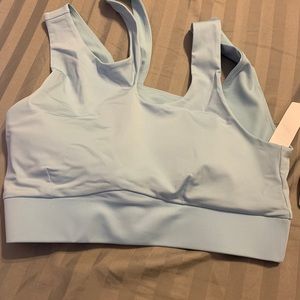 COPY - Fabletics sports bra NWT